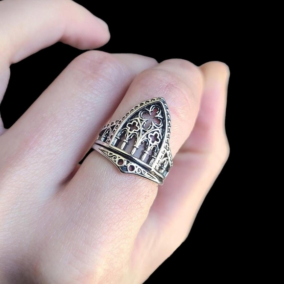 Silver Cathedral Arch Ring - Picture 4 of 8